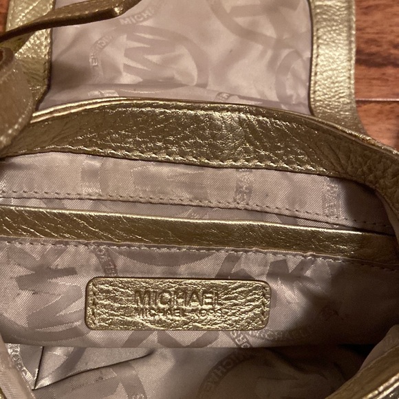 Metallic leather crossbody Michael Kors - Picture 3 of 6